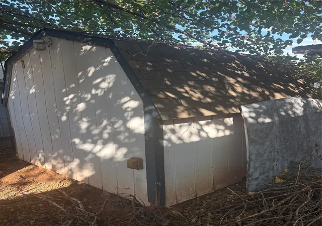 Photo 3 of Manufactured home for sale at 1026 Yucca St, Burkburnett, TX 76354 | MLS# 21384972 | Listing updated on 2026-10-02