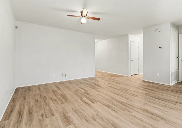 Photo 4 of Sale Pending at 246 Willow Crk Ln, Terrell, TX 75160 | MLS# 21384733 | Listing updated on 2026-10-06
