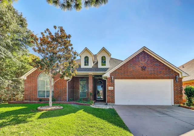 Photo 1 of Single family home for sale at 1506 Park Grv Dr, Irving, TX 75060 | MLS# 21384559 | Listing updated on 2026-09-15