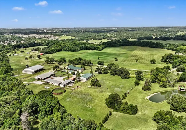 Photo 1 of Mansion for sale at 2121 Dicey Rd, Weatherford, TX 76085 | MLS# 21384731 | Listing updated on 2026-09-30