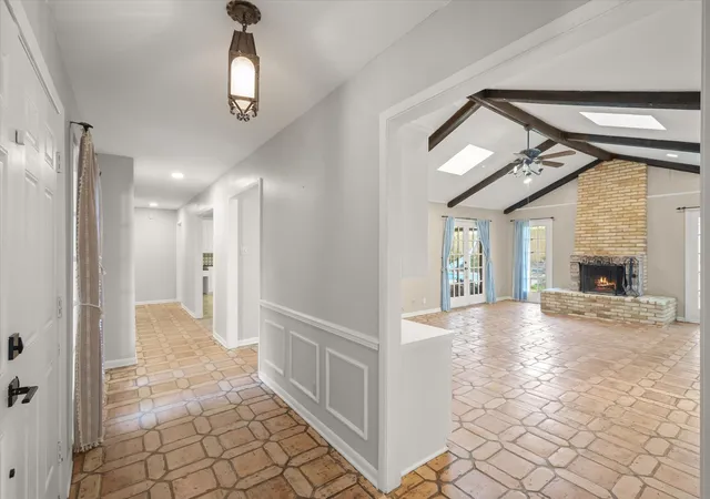 Photo 4 of Single family home for sale at 2813 Rockbridge Rd, Tyler, TX 75701 | MLS# 21385014 | Listing updated on 2026-09-13