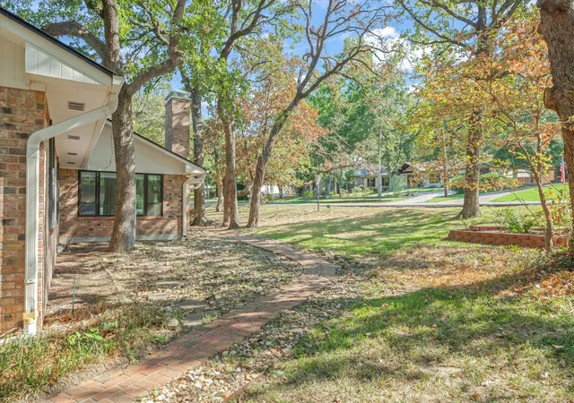 Photo 2 of Single family home for sale at 520 Dogwood Ln, Hideaway, TX 75771 | MLS# 21385028 | Listing updated on 2026-09-12