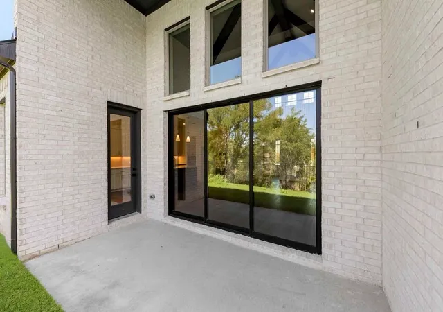 Photo 3 of Single family home for sale at 811 Stellar Truth Way, Wylie, TX 75098 | MLS# 21385057 | Listing updated on 2026-09-14