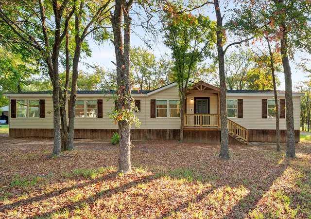 Photo 2 of Manufactured home for sale at 114 Kingswood Dr, Streetman, TX 75859 | MLS# 21383330 | Listing updated on 2026-09-14