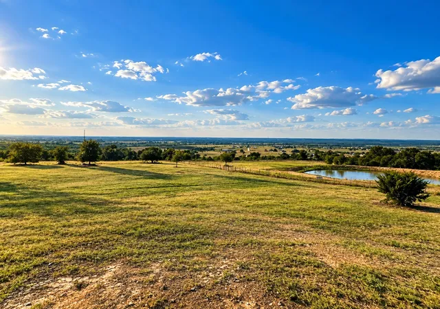 Land for sale at 215 La Cresta Ln, Mineral Wells, TX 76067 | MLS# 21385005