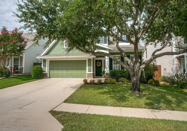 Photo 1 of Sale Pending at 1037 Honeysuckle, Grapevine, TX 76051 | MLS# 21385080 | Listing updated on 2026-09-27