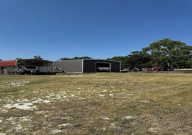Photo 3 of Single family home for sale at 1509 Bethel Cannon Rd, Whitewright, TX 75491 | MLS# 21384856 | Listing updated on 2026-09-22