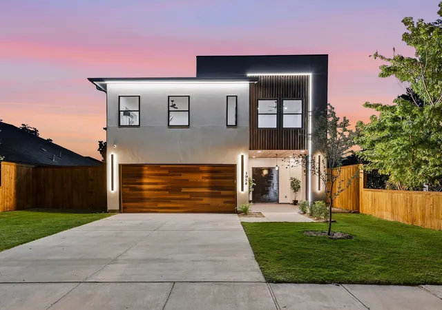 Photo 1 of Single family home for sale at 1954 Nomas St, Dallas, TX 75212 | MLS# 21363771 | Listing updated on 2026-10-06