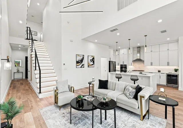 Photo 3 of Single family home for sale at 1954 Nomas St, Dallas, TX 75212 | MLS# 21363771 | Listing updated on 2026-10-06