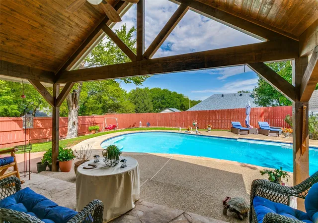 Photo 1 of Single family home for sale at 101 Shady Valley Cir, Weatherford, TX 76086 | MLS# 21383519 | Listing updated on 2026-09-25