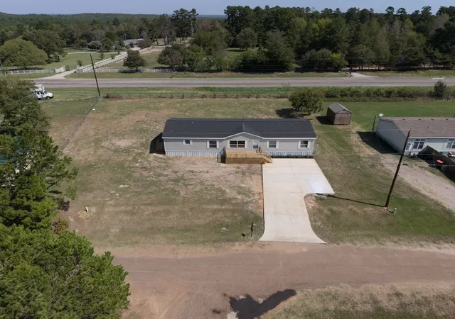 Photo 2 of Manufactured home for sale at 142 Vz County Rd 4830, Ben Wheeler, TX 75754 | MLS# 21376468 | Listing updated on 2026-09-23