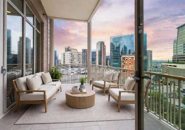 Photo 3 of Condo for sale at 2525 N Pearl St #1004, Dallas, TX 75201 | MLS# 21379623 | Listing updated on 2026-09-12