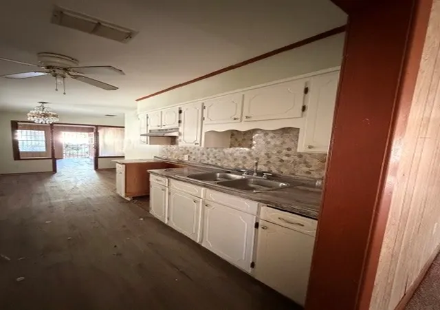 Photo 4 of Single family home for sale at 561 Sassafras Ave, Shreveport, LA 71106 | MLS# 21385110 | Listing updated on 2026-09-13