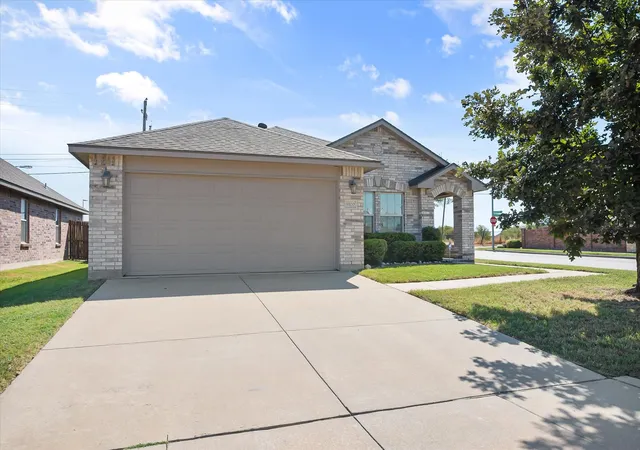 Photo 2 of Single family home for sale at 9100 Noontide Dr, Fort Worth, TX 76179 | MLS# 21380287 | Listing updated on 2026-09-13