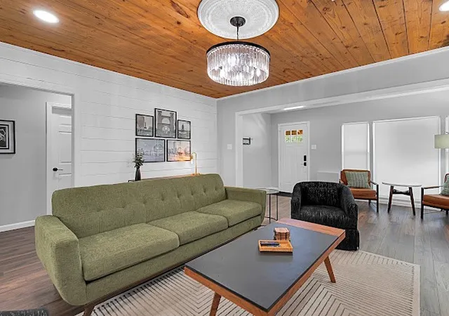 Photo 3 of Single family home for sale at 712 Hines Ave, Waco, TX 76706 | MLS# 21385106 | Listing updated on 2026-09-12