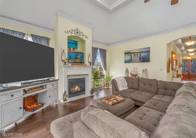 Photo 3 of Single family home for sale at 5860 S Lakeshore Dr #12, Shreveport, LA 71119 | MLS# 21385131 | Listing updated on 2026-09-12
