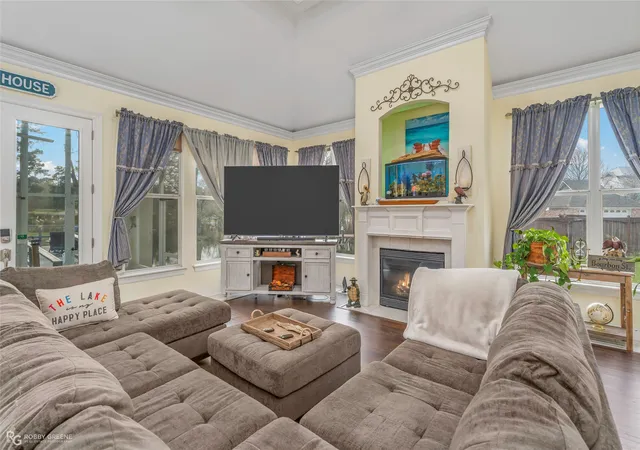 Photo 3 of Single family home for sale at 5860 S Lakeshore Dr #12, Shreveport, LA 71119 | MLS# 21385131 | Listing updated on 2026-09-12