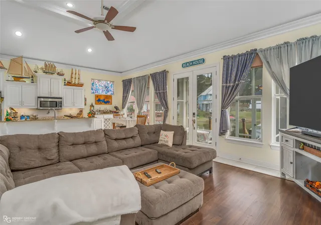 Photo 4 of Single family home for sale at 5860 S Lakeshore Dr #12, Shreveport, LA 71119 | MLS# 21385131 | Listing updated on 2026-09-12