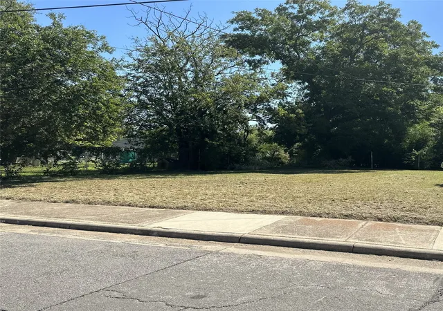 Land for sale at 4026 Canal St, Dallas, TX 75210 | MLS# 21381440