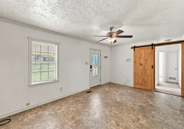 Photo 4 of Single family home for sale at 3357 E Fm 323, Palestine, TX 75801 | MLS# 21384775 | Listing updated on 2026-09-12