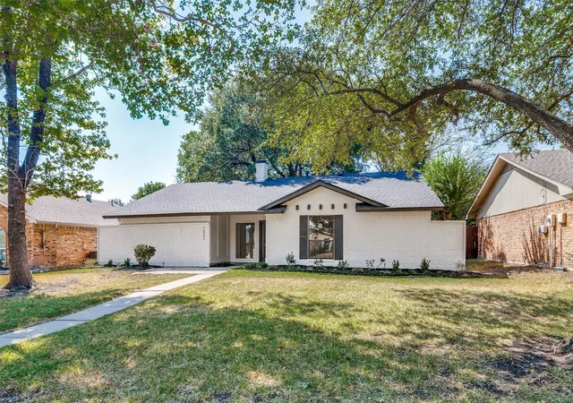 Photo 2 of Single family home for sale at 1022 Holland Dr, Garland, TX 75040 | MLS# 21383441 | Listing updated on 2026-09-25