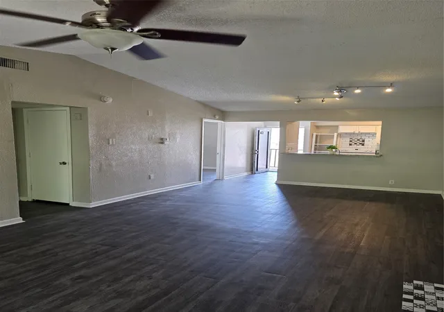 Photo 4 of Condo for sale at 6050 Melody Ln #341, Dallas, TX 75231 | MLS# 21385073 | Listing updated on 2026-09-12