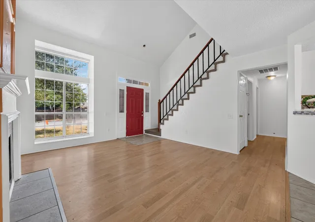 Photo 3 of Single family home for sale at 7516 Meadow Crk Dr, Fort Worth, TX 76123 | MLS# 21383415 | Listing updated on 2026-09-15