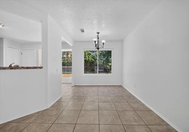 Photo 4 of Single family home for sale at 7516 Meadow Crk Dr, Fort Worth, TX 76123 | MLS# 21383415 | Listing updated on 2026-09-15