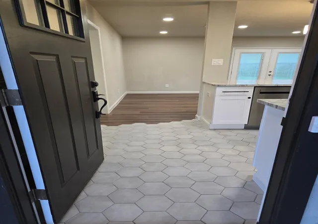 Photo 3 of Single family home for sale at 220 Bluebird Cir, Denton, TX 76209 | MLS# 21385160 | Listing updated on 2026-09-13