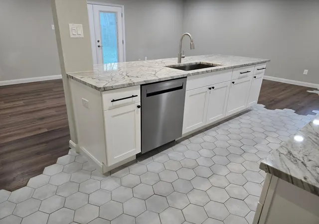 Photo 3 of Single family home for sale at 220 Bluebird Cir, Denton, TX 76209 | MLS# 21385160 | Listing updated on 2026-09-13