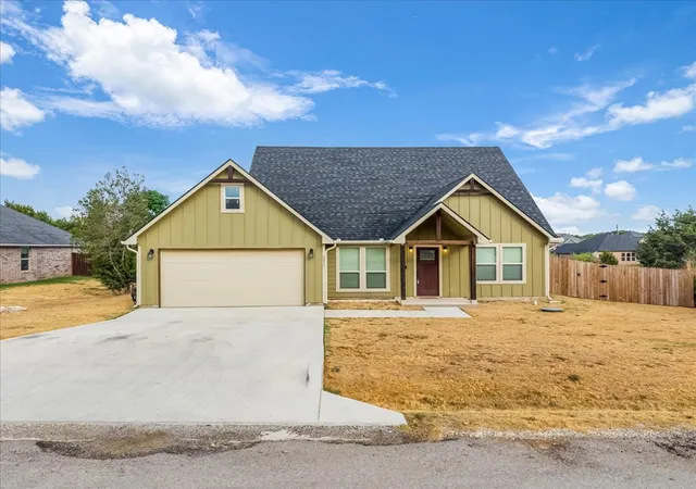 Photo 2 of Single family home for sale at 2412 Christine Dr, Granbury, TX 76048 | MLS# 21384815 | Listing updated on 2026-09-13