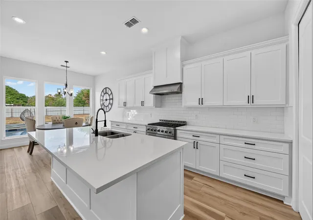 Photo 3 of Single family home for sale at 1130 Willow Crk Rd, Palmer, TX 75152 | MLS# 21385195 | Listing updated on 2026-09-13