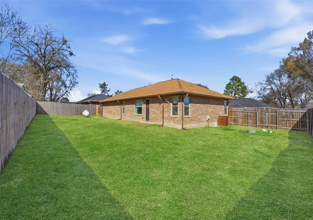 Photo 16 of Single family home for sale at 221 Private Rd 8774, Ben Wheeler, TX 75754 | MLS# 21385206 | Listing updated on 2026-09-13