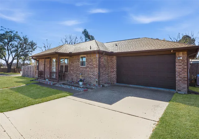 Photo 1 of Single family home for sale at 221 Private Rd 8774, Ben Wheeler, TX 75754 | MLS# 21385206 | Listing updated on 2026-09-13