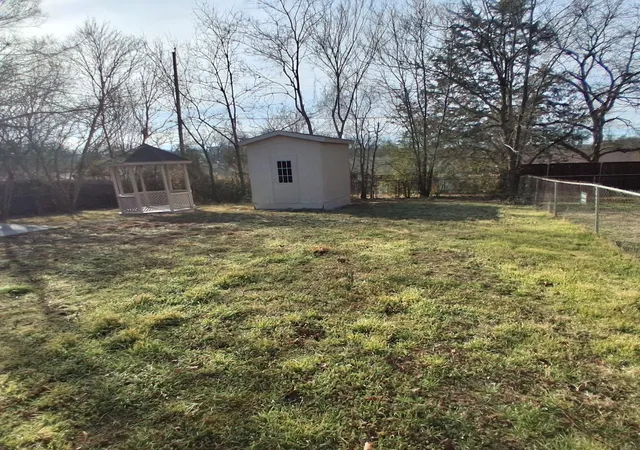 Photo 3 of Single family home for sale at 516 Forrest Ln, Denison, TX 75021 | MLS# 21384806 | Listing updated on 2026-09-22
