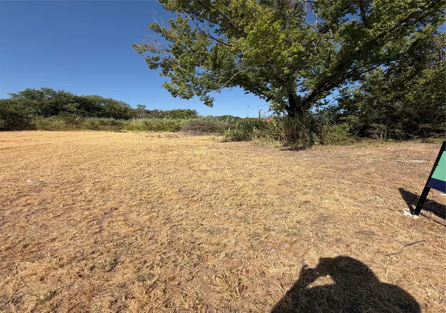 Photo 2 of Land for sale at 2328 Mitchell Blvd, Fort Worth, TX 76105 | MLS# 21385219 | Listing updated on 2026-09-12