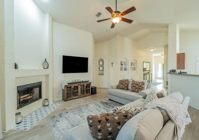 Photo 3 of Single family home for sale at 2744 Winterberry Ln, Little Elm, TX 75068 | MLS# 21385215 | Listing updated on 2026-09-14