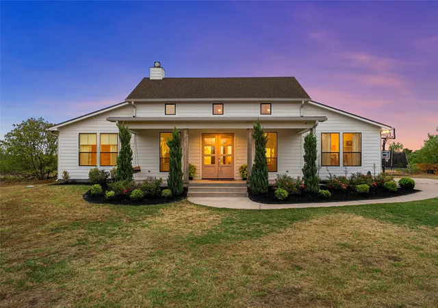 Photo 1 of Single family home for sale at 3325 J Flewellen Rd, Waco, TX 76704 | MLS# 21381827 | Listing updated on 2026-09-13