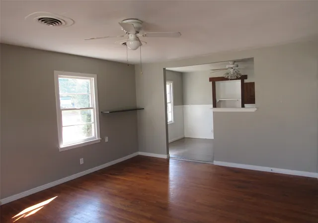 Photo 2 of Single family home for sale at 1311 W 3 A St, Mc Gregor, TX 76657 | MLS# 21385222 | Listing updated on 2026-09-13