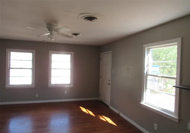 Photo 3 of Single family home for sale at 1311 W 3 A St, Mc Gregor, TX 76657 | MLS# 21385222 | Listing updated on 2026-09-13