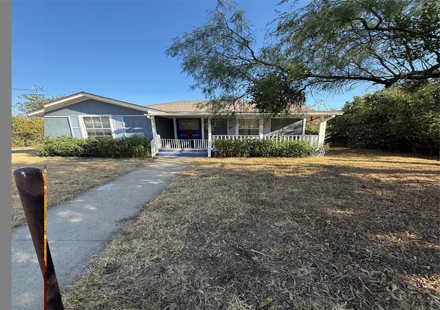 Photo 1 of Single family home for sale at 904 Cottonwood, Coleman, TX 76834 | MLS# 21385249 | Listing updated on 2026-09-13