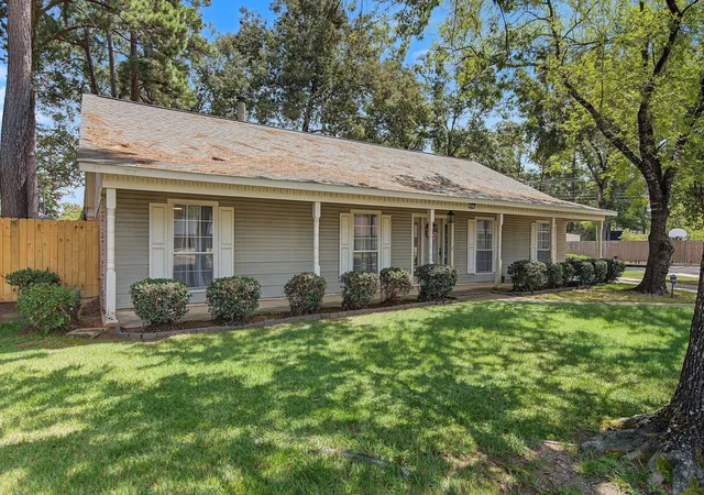 Photo 2 of Single family home for sale at 10011 Bedlington Ct, Shreveport, LA 71118 | MLS# 21361208 | Listing updated on 2026-09-13
