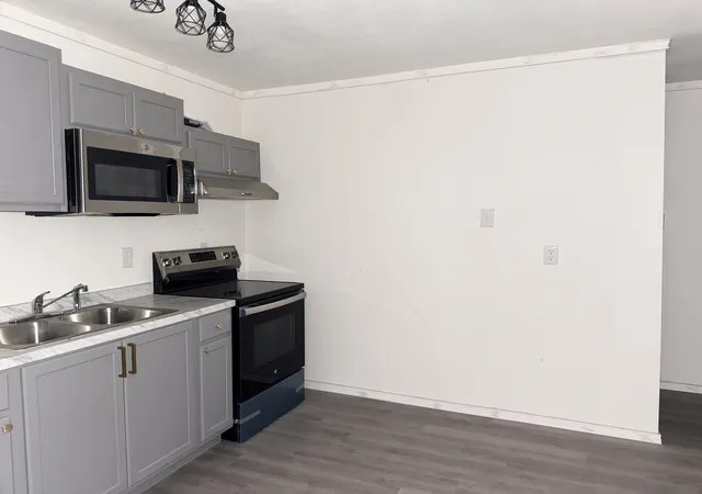 Photo 4 of Single family home for sale at 5618 Briarcrest Dr, Garland, TX 75043 | MLS# 21385269 | Listing updated on 2026-09-15