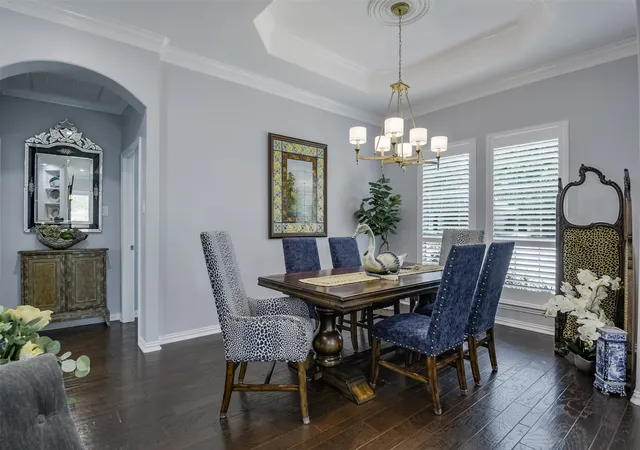Photo 4 of Single family home for sale at 818 Amherst Dr, Waxahachie, TX 75165 | MLS# 21384907 | Listing updated on 2026-09-14