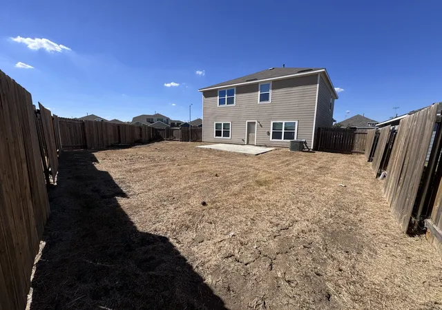 Photo 4 of Single family home for sale at 1412 Woodwinds Dr, Fort Worth, TX 76140 | MLS# 21385263 | Listing updated on 2026-09-14