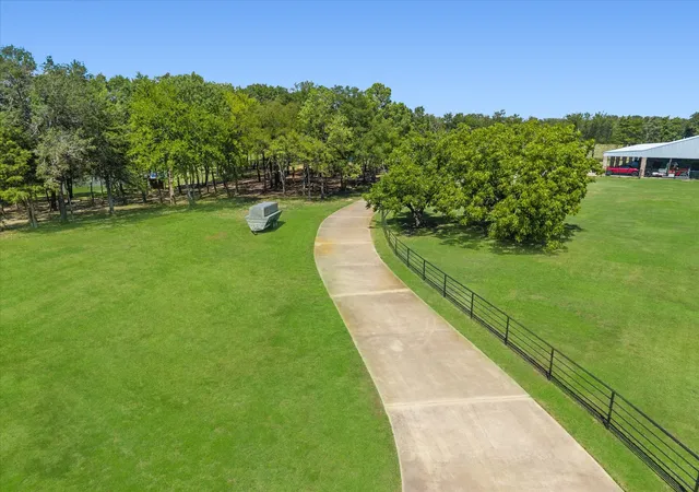 Photo 2 of Single family home for sale at 1276 County Rd 3318, Greenville, TX 75402 | MLS# 21383365 | Listing updated on 2026-09-20