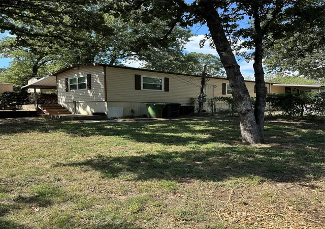Photo 2 of Manufactured home for sale at 4324 Bradley Ln, Arlington, TX 76017 | MLS# 21376004 | Listing updated on 2026-09-30