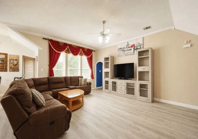 Photo 4 of Single family home for sale at 5818 Macgregor Dr, Garland, TX 75043 | MLS# 21385278 | Listing updated on 2026-09-13