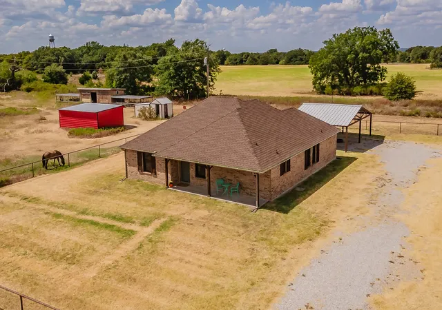 Photo 1 of Single family home for sale at 4798 County Rd 2690, Alvord, TX 76225 | MLS# 21385267 | Listing updated on 2026-09-20