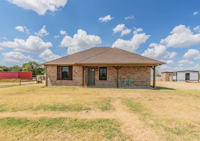 Photo 2 of Single family home for sale at 4798 County Rd 2690, Alvord, TX 76225 | MLS# 21385267 | Listing updated on 2026-09-20